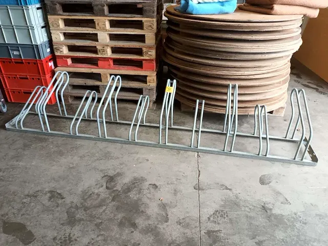 Fietsrek in galvanisé - afbeelding 1 van  3