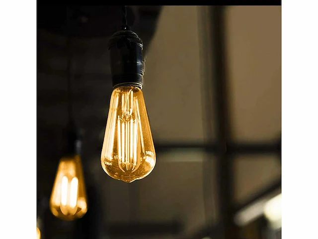 Filamentlamp st64 amber – e27 fitting - dimbaar (100x) - afbeelding 1 van  4
