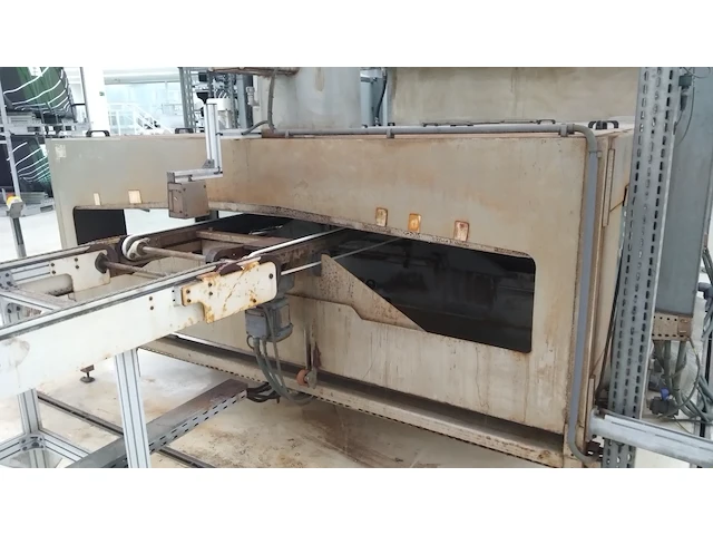 Final inspection - benteler curved glass washer - afbeelding 18 van  21