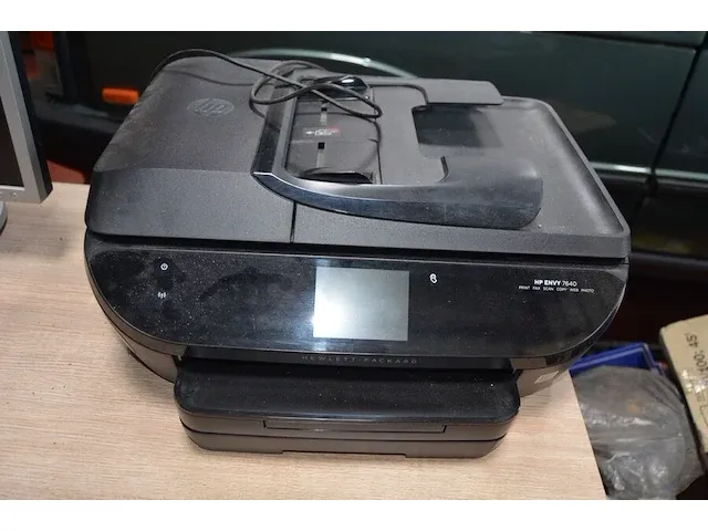Fineer bureeltje 1 deur 3 laden, printer hp envy 7640, bureelstoel stof, oude pc hp met scherm (2,3,4,31) - afbeelding 9 van  9