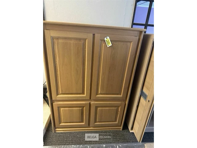 Fineer eiken tv-kast h156xb112xd54 cm - afbeelding 1 van  4