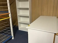 Fineer houten bureel en boekenkast wit - afbeelding 2 van  4