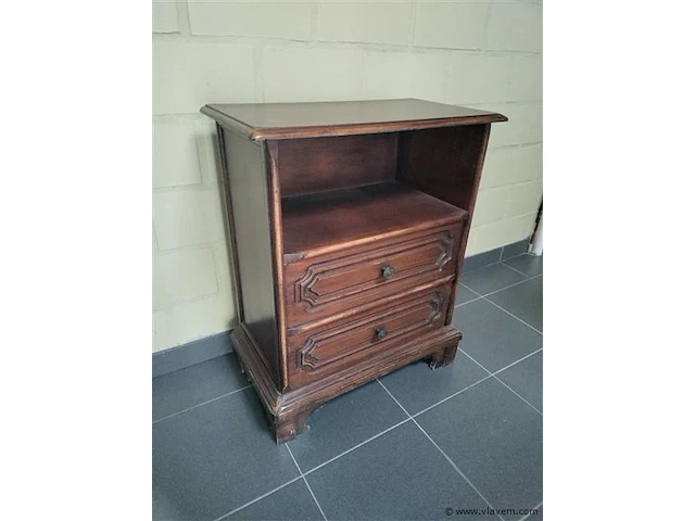 Fineer houten kastje - afbeelding 1 van  1