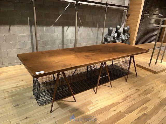 Fineer tafel - afbeelding 1 van  3