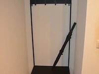 Fineerhouten kleerkast met gordijn 8 leggers 4 laden afm. 188x50x204, houten ladenkast 4 laden afm. 100x50x80, witte ladenkast 5 laden afm. 41x35x110, pvc schoenenkast , 2 dozen kerstversiering, zwart metalen kledingrek, rechthoekige spiegel zwart - afbeelding 14 van  19