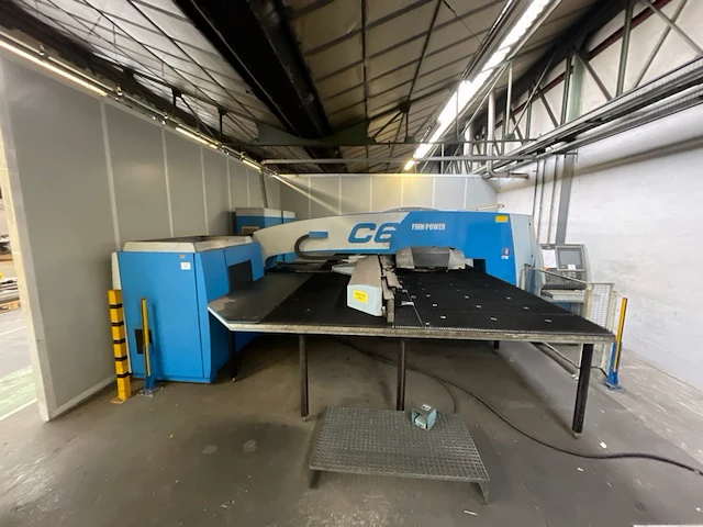 Finnpower cnc ponsmachine - afbeelding 1 van  27