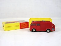 Fire engine airport 311 - afbeelding 1 van  3