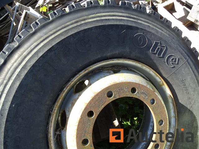Firestone vrachtwagen band - afbeelding 2 van  8
