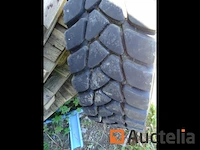 Firestone vrachtwagen band - afbeelding 6 van  8