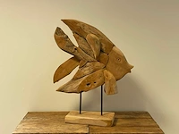 Fish / vis op sokkel in teak h72cm - afbeelding 1 van  1