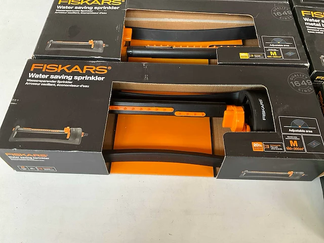 Fiskars diverse sprinklers voor tuin (7x) - afbeelding 3 van  10