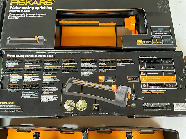 Fiskars diverse sprinklers voor tuin (7x) - afbeelding 7 van  10