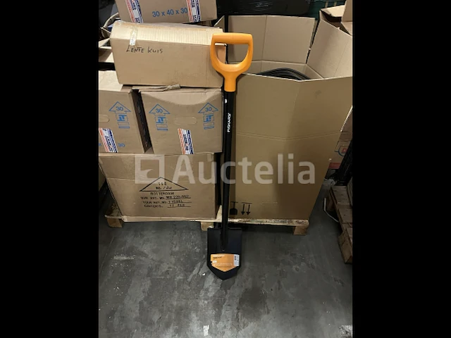 Fiskars spade - afbeelding 3 van  4