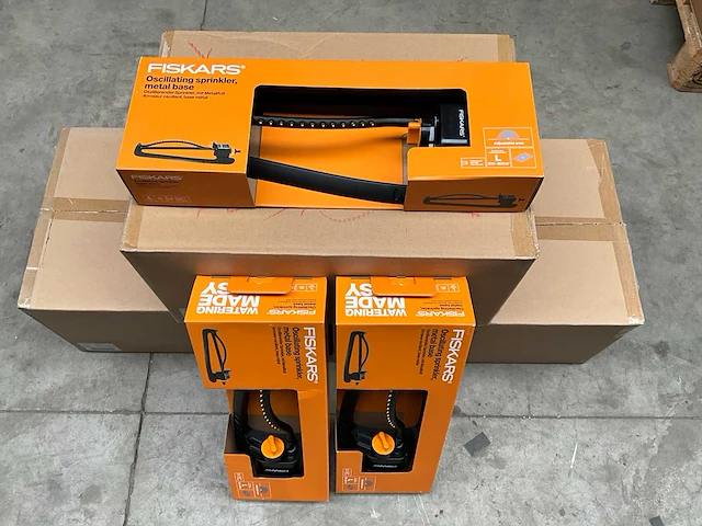 Fiskars zwenksproeier met gemakkelijk instelbare richting (21x) - afbeelding 2 van  4