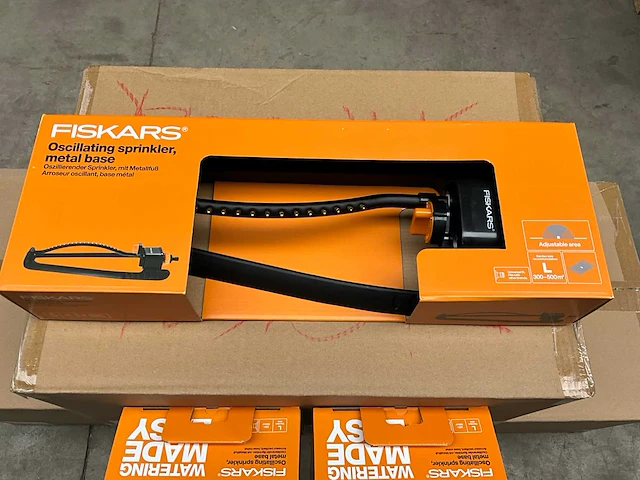 Fiskars zwenksproeier met gemakkelijk instelbare richting (21x) - afbeelding 3 van  4