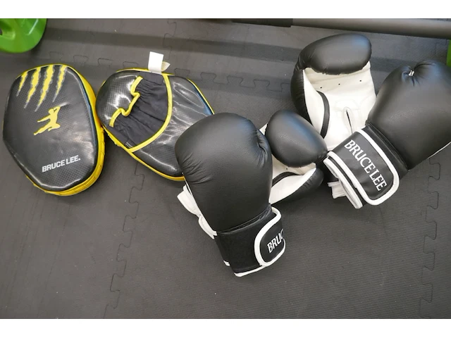 Fitness en boks materiaal - afbeelding 2 van  3
