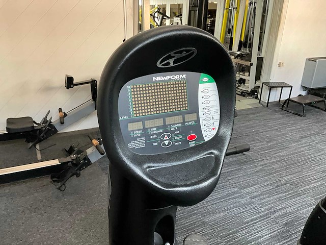 Fitness fietstoestel newform fitness oxide - afbeelding 7 van  8
