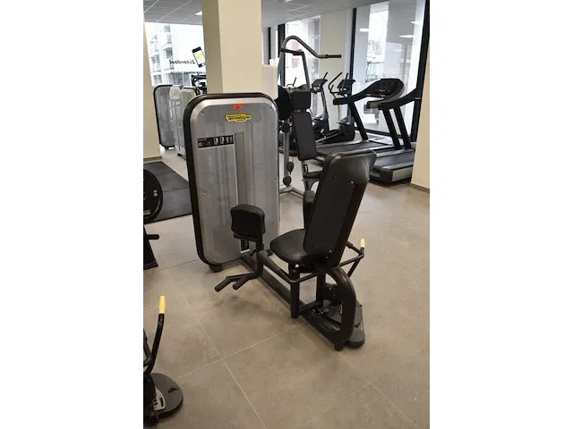 Fitnessapparaat technogym adductor oe001009ae (37) - afbeelding 1 van  13