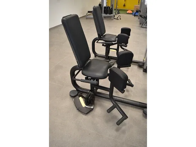 Fitnessapparaat technogym adductor oe001009ae (37) - afbeelding 13 van  13