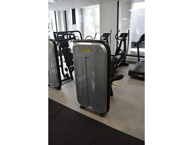 Fitnessapparaat technogym pectoral machine oe001019 (34) - afbeelding 8 van  11