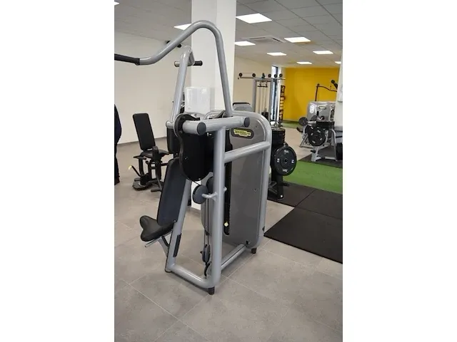 Fitnessapparaat technogym vertical traction oe000672aa-nl (33) - afbeelding 10 van  11