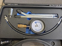 Fix automotive tools benzine compressietester - afbeelding 2 van  3