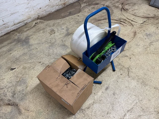 Fix clip gespen + strap op rol - afbeelding 4 van  4