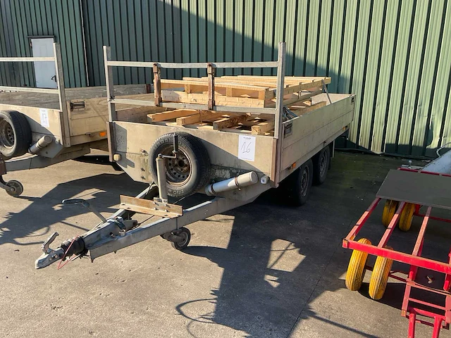 Flamingo geremde aanhangwagen - afbeelding 1 van  10
