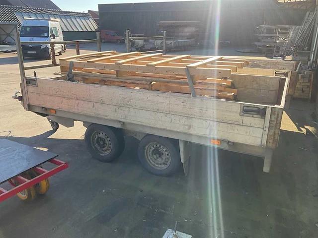 Flamingo geremde aanhangwagen - afbeelding 5 van  10
