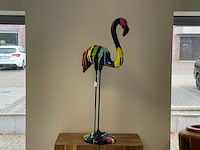 Flamingo zwart trash met betonnen voet h116cm x l52cm - afbeelding 1 van  2