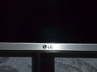 Flatscreen tv lg met afstandsbediening - afbeelding 2 van  5