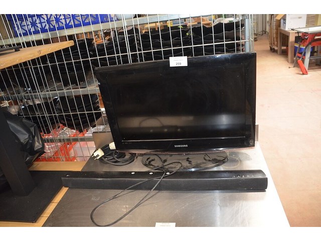 Flatscreen tv samsung met soundbar lg - afbeelding 2 van  5