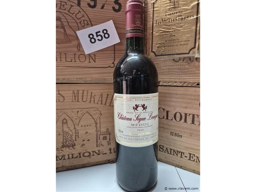 Mooie partij kasteelwijnen, wo. chateauneuf du pape, medoc, saint-emilion grand cru enz.