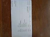 Fles gin gold edition ongeopend in houten kist - afbeelding 3 van  5