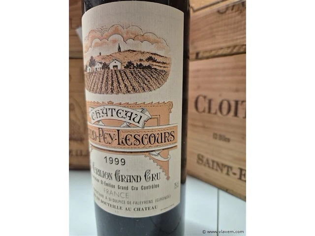 Fles grand-puy-lescours 1999, kasteelwijn - afbeelding 3 van  4