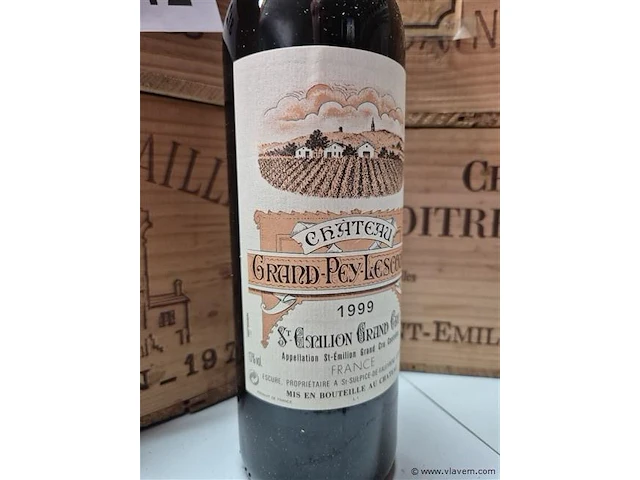 Fles grand-puy-lescours 1999, kasteelwijn - afbeelding 2 van  4