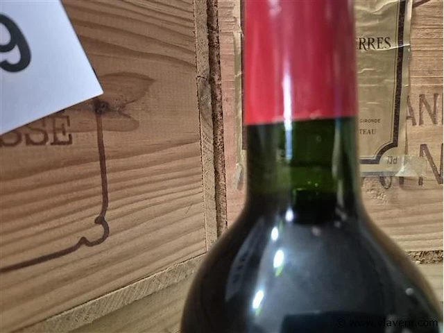 Fles grand-puy-lescours 1999, kasteelwijn - afbeelding 4 van  4