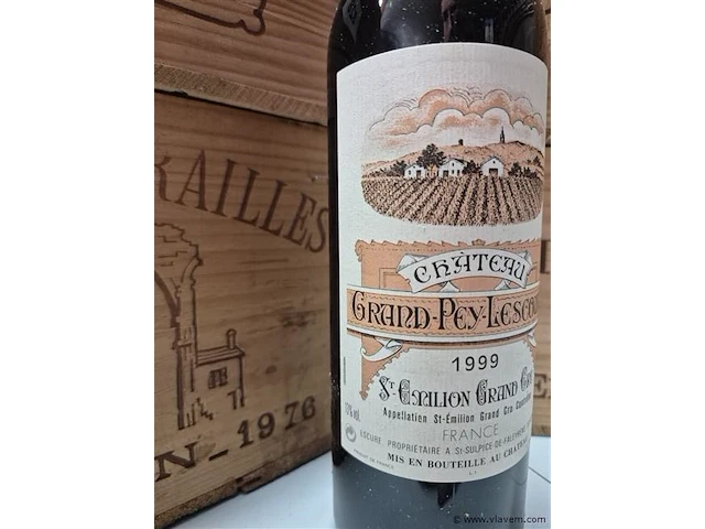 Fles grand-puy-lescours 1999, kasteelwijn - afbeelding 2 van  4