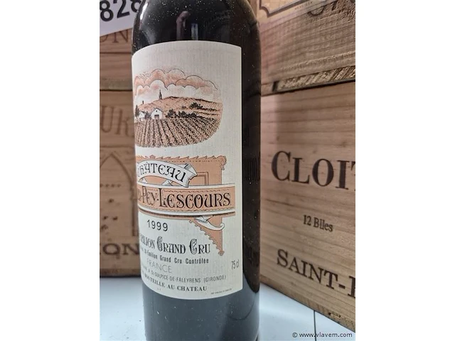 Fles grand-puy-lescours 1999, kasteelwijn - afbeelding 3 van  4