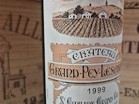 Fles grand-puy-lescours 1999, kasteelwijn - afbeelding 2 van  4