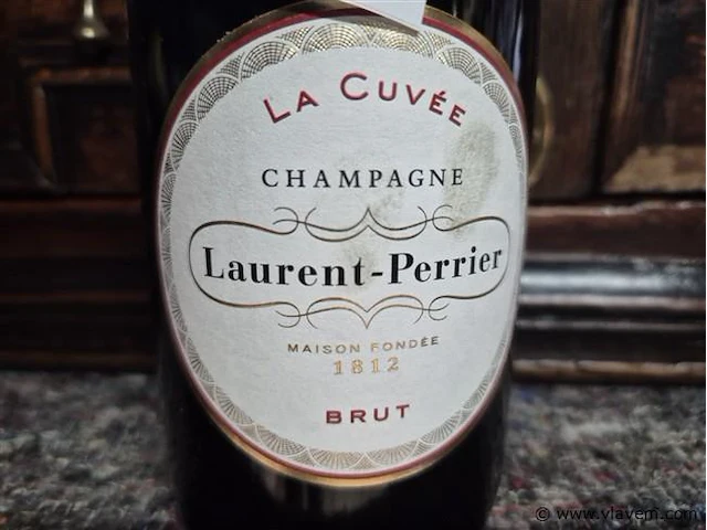 Fles laurent perrier - afbeelding 2 van  2