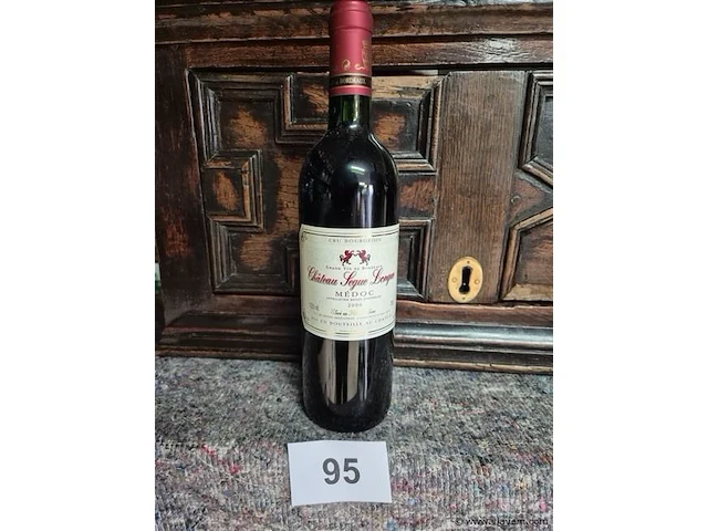 Fles rode wijn - afbeelding 1 van  3