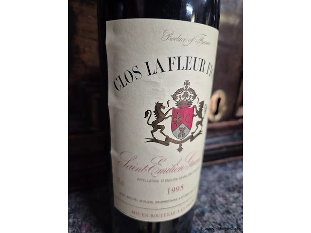 Fles rode wijn - afbeelding 2 van  3