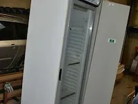 Flessenfrigo 1 deur afm ± 60x60x197 geen verdere gegevens werking onbekend - afbeelding 1 van  2