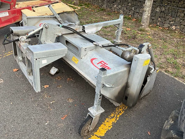 Fliegl kehrmaschine veegmachine - afbeelding 2 van  7