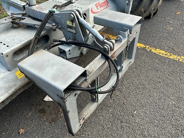 Fliegl kehrmaschine veegmachine - afbeelding 5 van  7