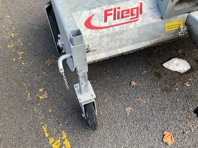 Fliegl kehrmaschine veegmachine - afbeelding 6 van  7