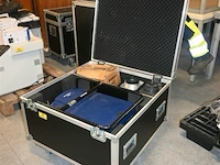 Flight case met barco reality projector - afbeelding 1 van  7