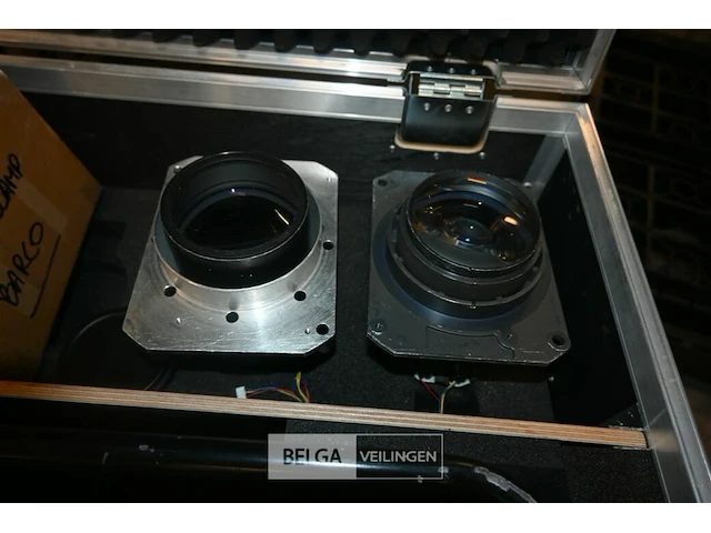 Flight case met barco reality projector - afbeelding 5 van  7