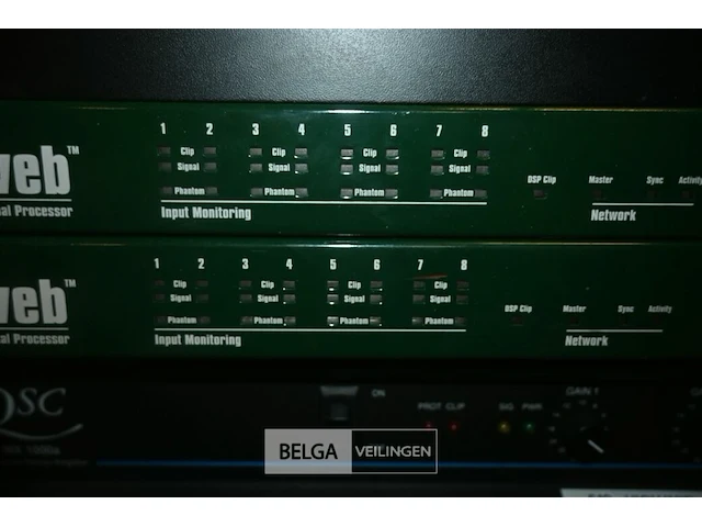 Flight case met professionele versterkers - afbeelding 7 van  11